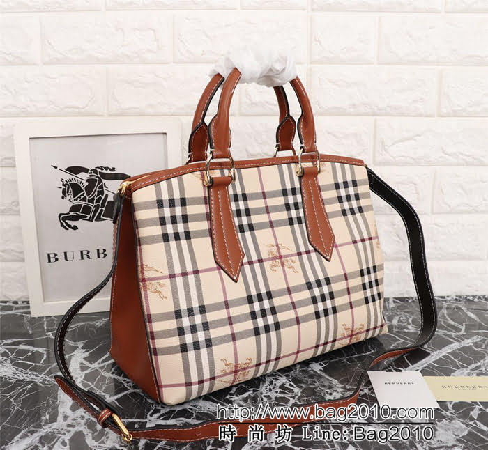 BURBERRY巴寶莉 最新爆款 40333 標誌性手袋 The Saddle PVC材質配原版牛皮  Bhq1073